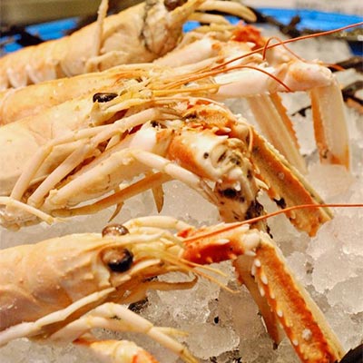 Langoustines cuites chez nous